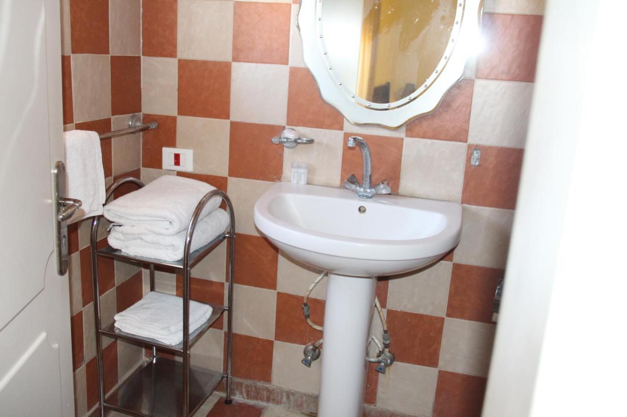 ناقورة Luna Motel المظهر الخارجي الصورة